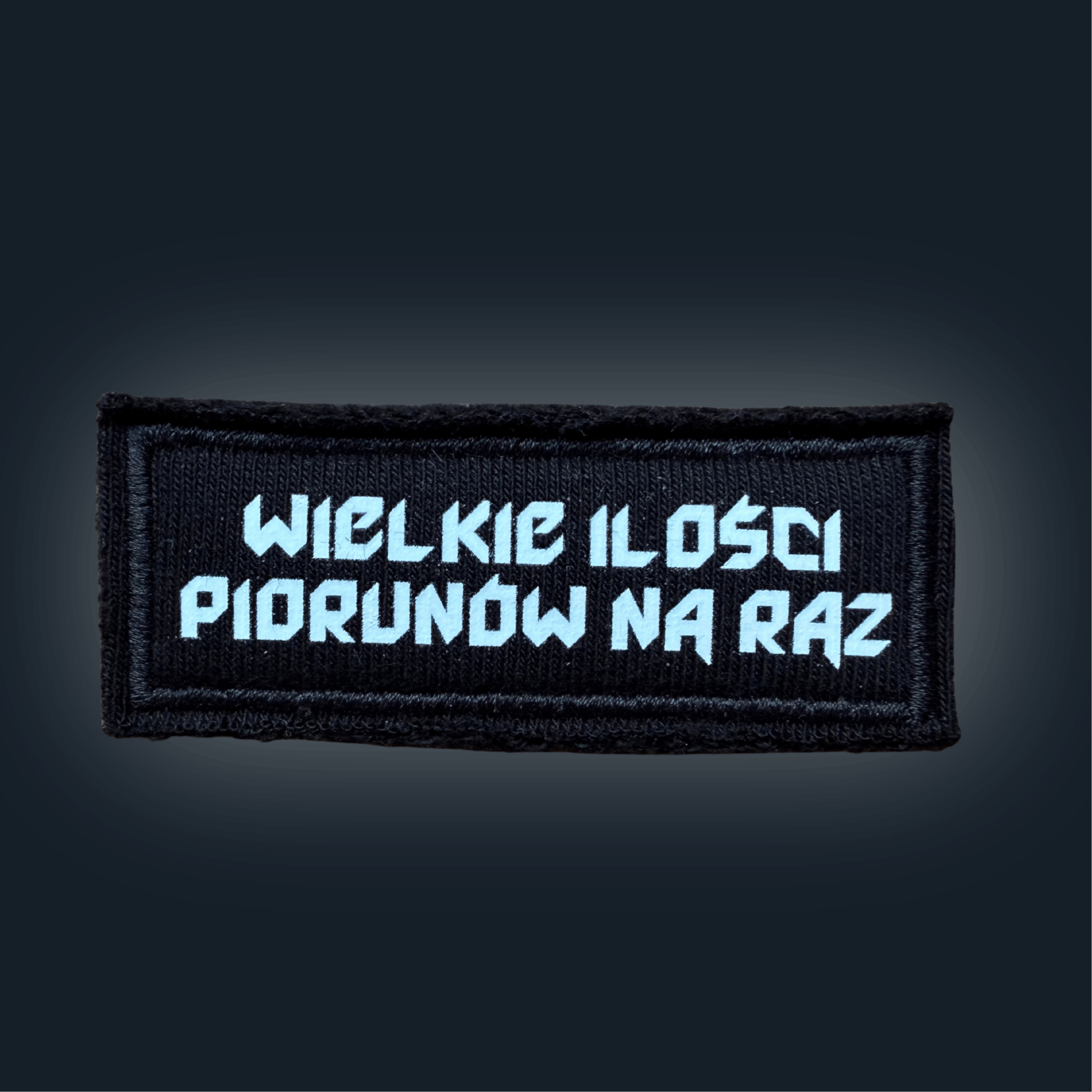 Biała prostokątna naszywka